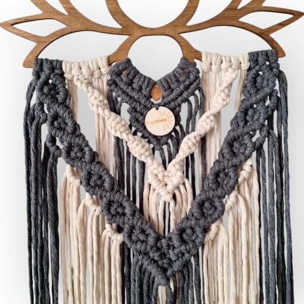 Wanddecoratie Lotus (hout) antraciet crême detail