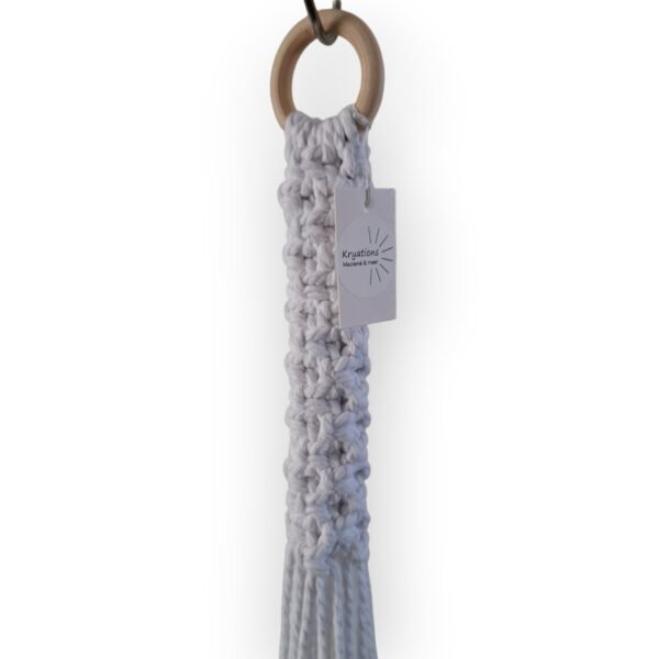 Plantenhanger Yara wit met beige pot 2 Plantenhanger Yara wit met beige pot 2