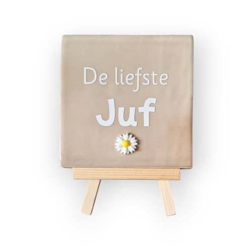tekst-tegeltje-liefste-juf-wit-1 tekst-tegeltje-liefste-juf-wit-1