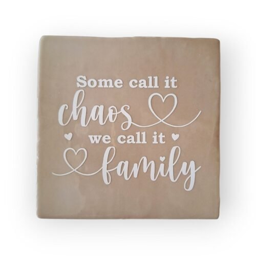 chaos-family-beige-wit