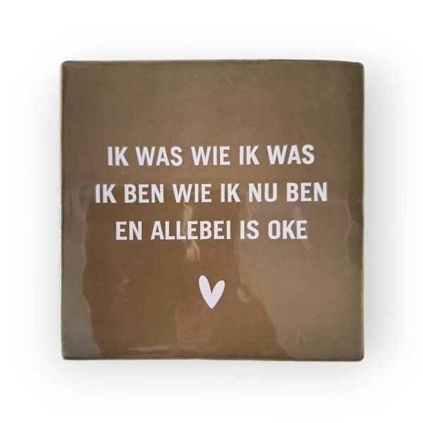 ik-was-wie-ik-was-olijfgroen